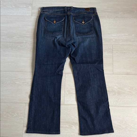 Lucky Brand Blue Boot Cut Jeans Classic Style - Picture 10 of 11